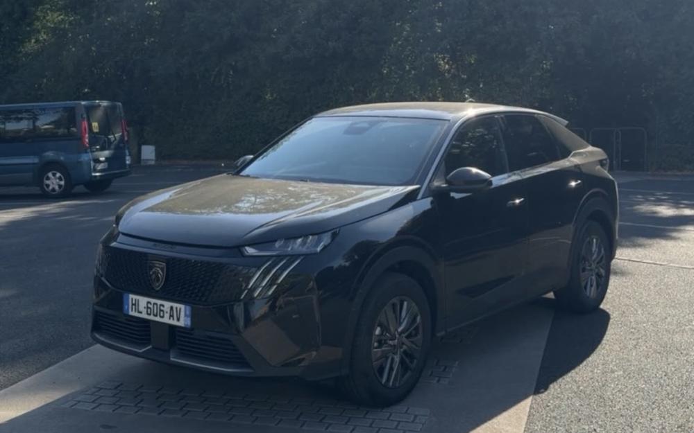 Peugeot  3008